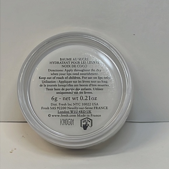 Fresh sugar coconut hydrating lip balm - Picture 3 of 3